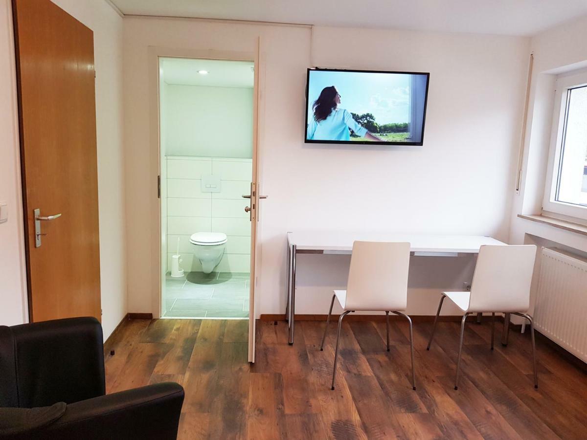 Monteurzimmer Obersulm Hotel Ngoại thất bức ảnh
