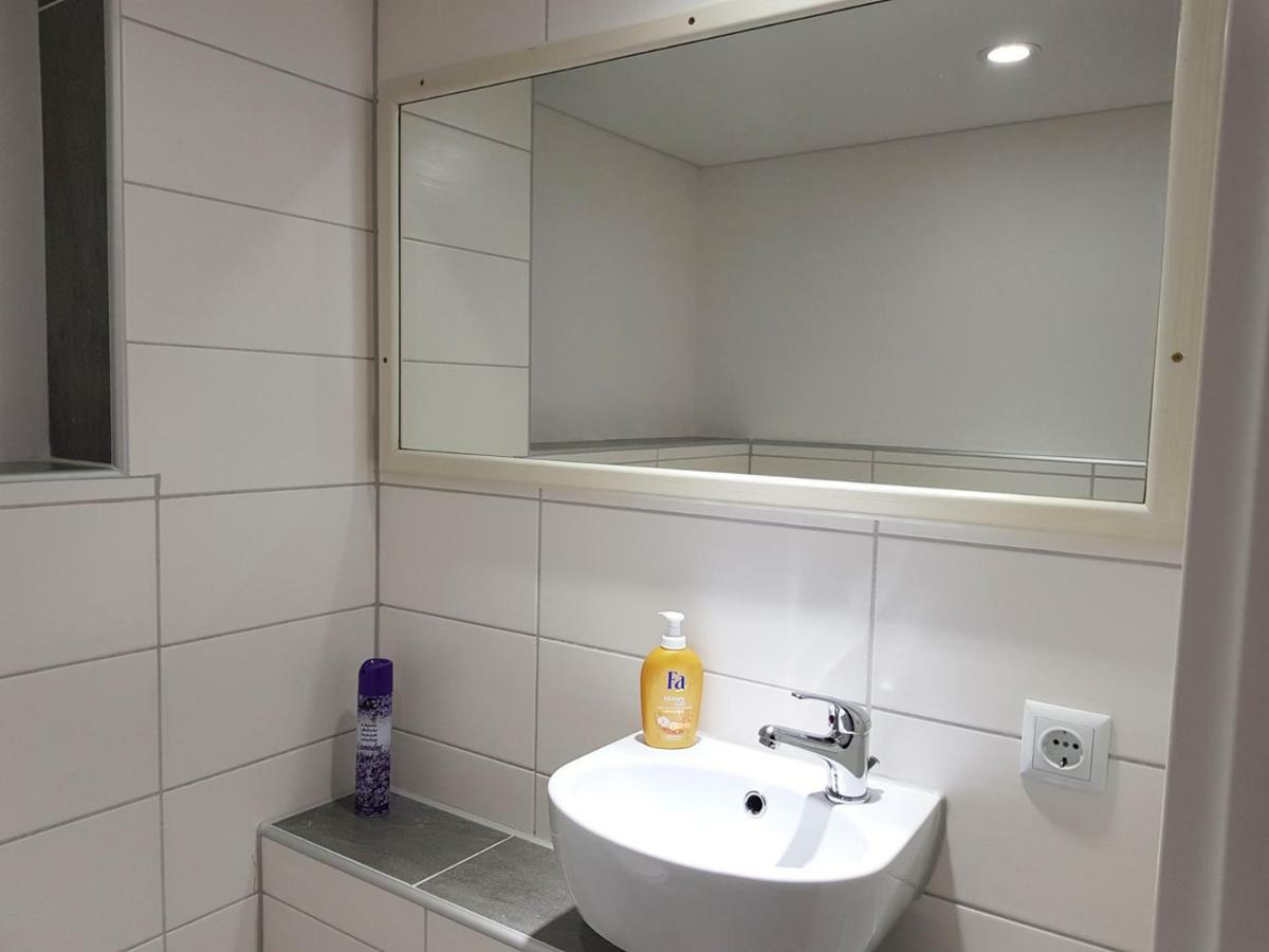 Monteurzimmer Obersulm Hotel Ngoại thất bức ảnh