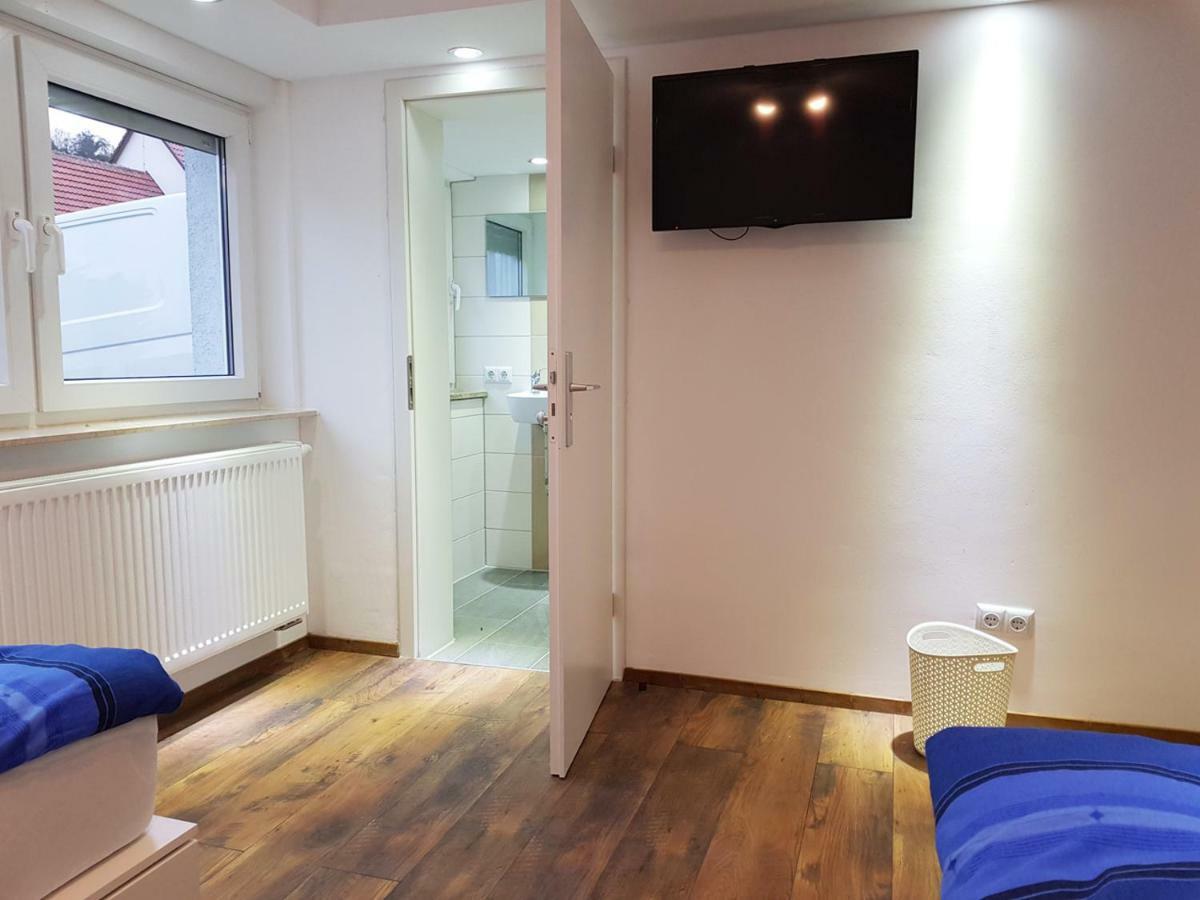 Monteurzimmer Obersulm Hotel Ngoại thất bức ảnh