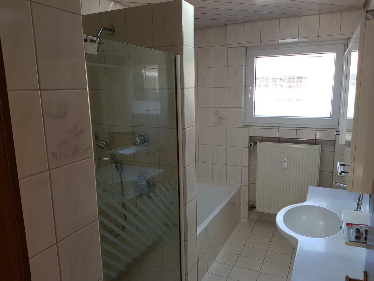 Monteurzimmer Obersulm Hotel Ngoại thất bức ảnh