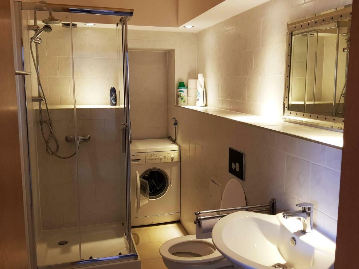 Monteurzimmer Obersulm Hotel Ngoại thất bức ảnh