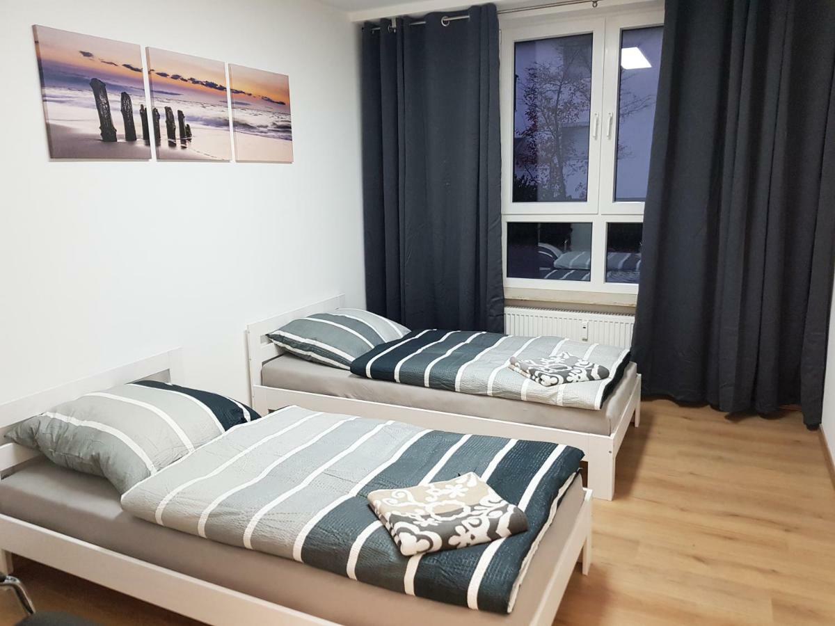 Monteurzimmer Obersulm Hotel Ngoại thất bức ảnh