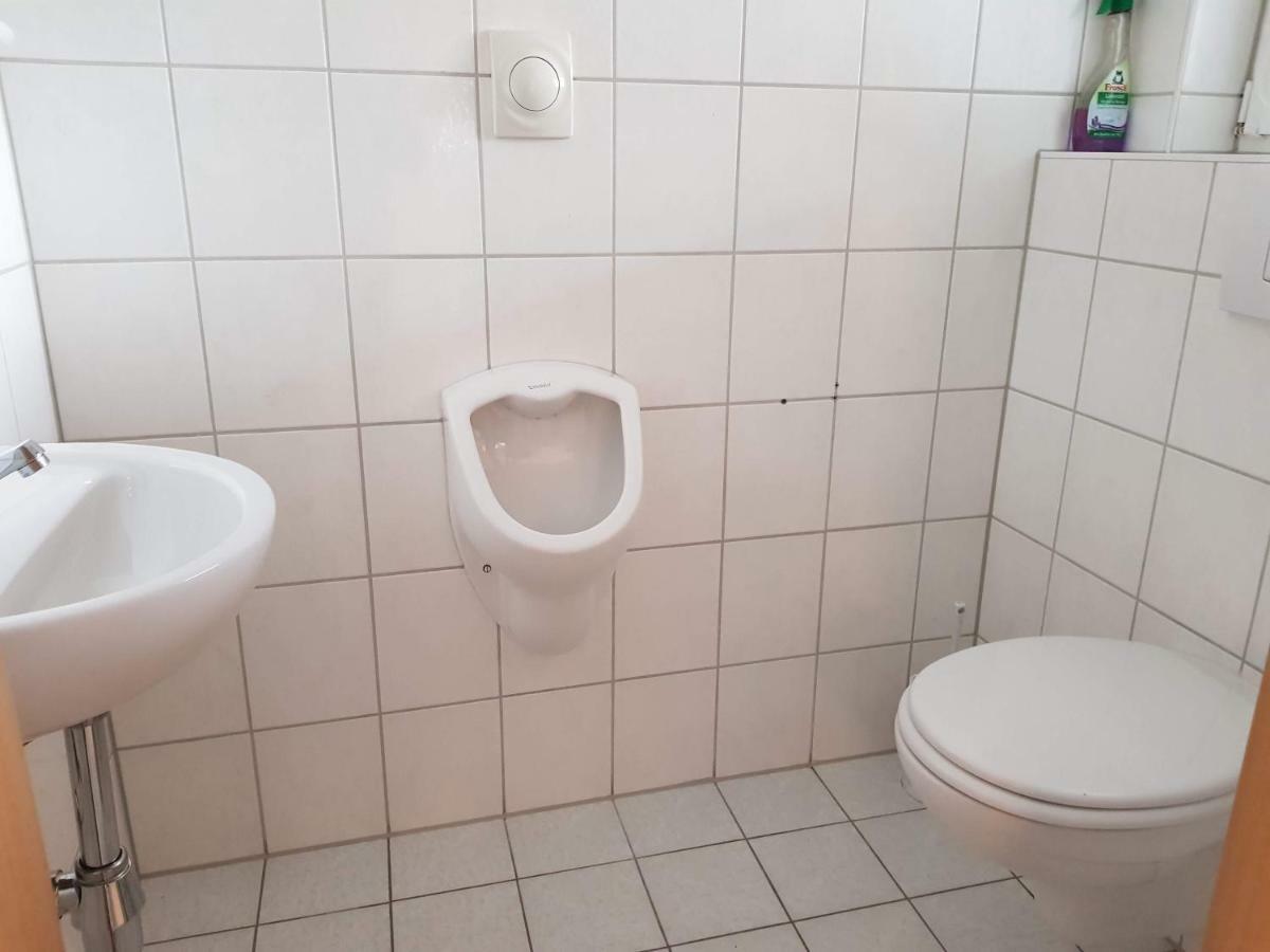 Monteurzimmer Obersulm Hotel Ngoại thất bức ảnh