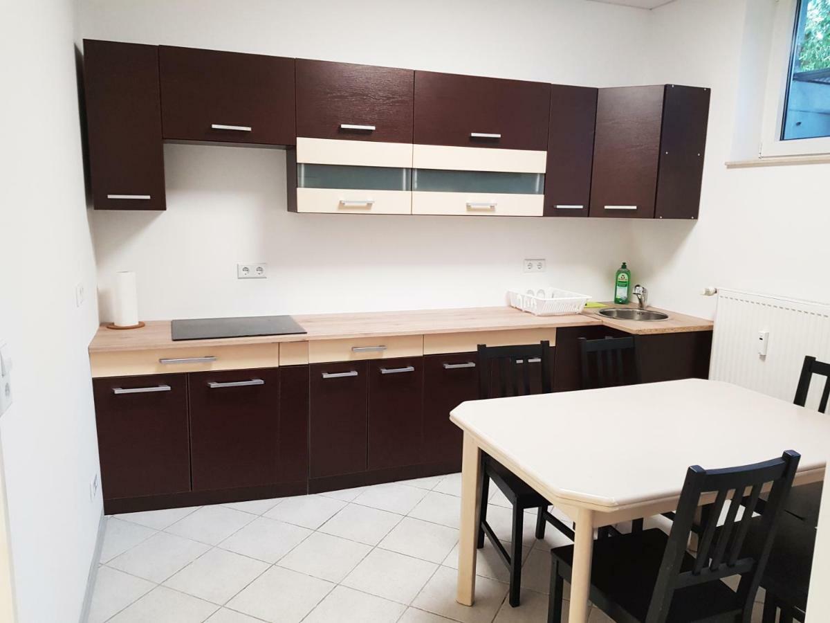 Monteurzimmer Obersulm Hotel Ngoại thất bức ảnh